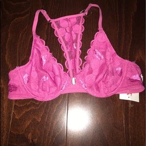 NWT 34A Convertible Bra